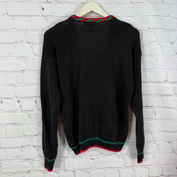 Black Red vintage Holiday Cardigan Sweater size medium Christmas embroidered - Picture 5 of 9
